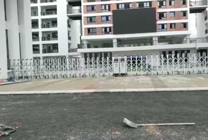 開門紅科技坪山某學(xué)校電動伸縮門視頻